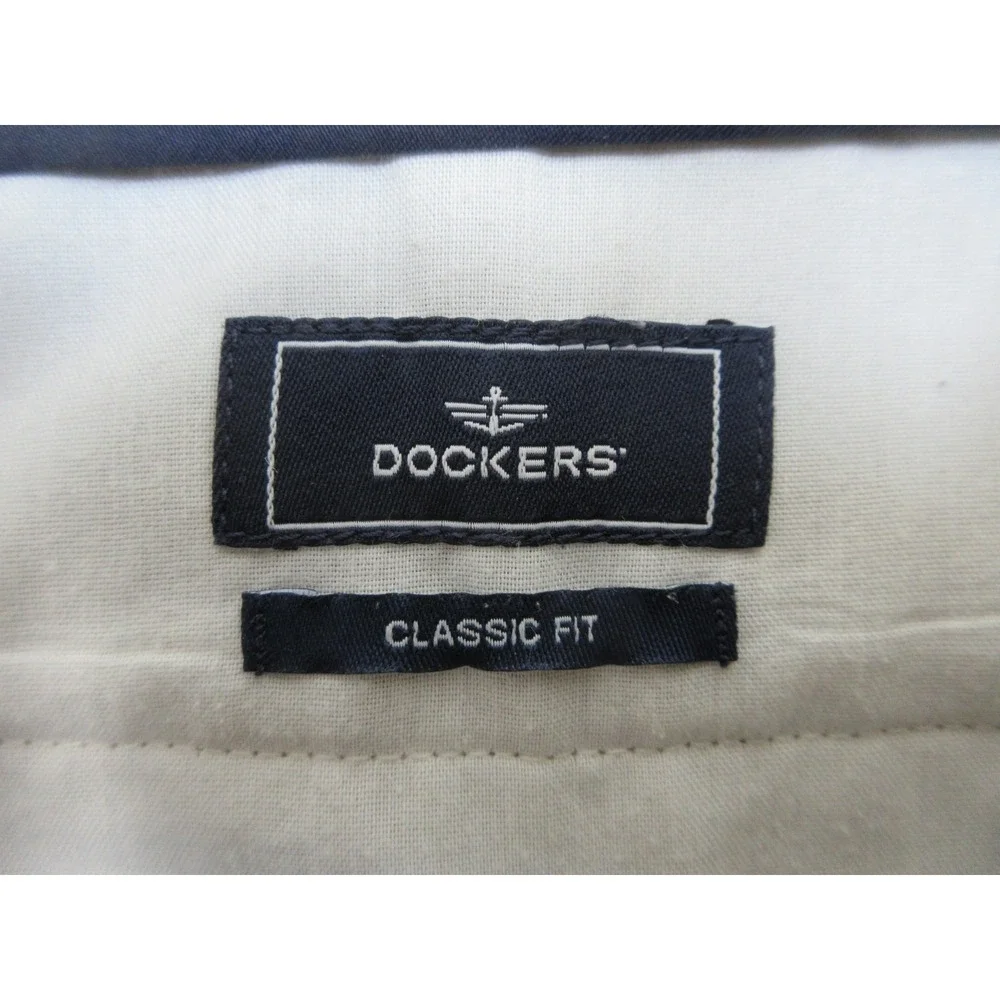 Dockers Pleated Khaki Chino Pants Mens 32x32 Beige Classic Fit Cotton Casual